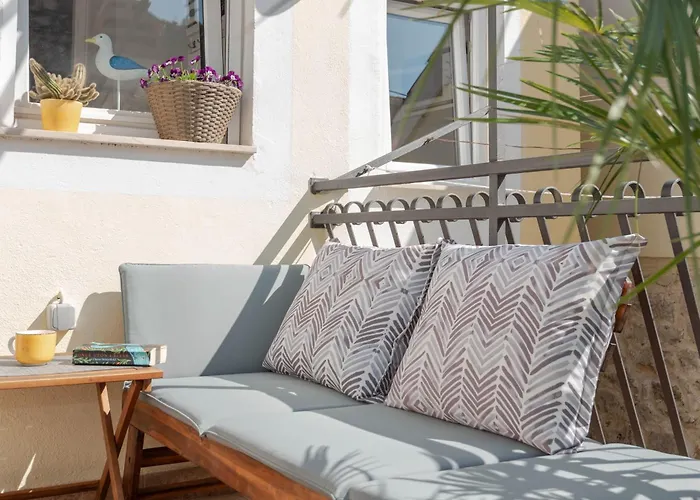 Mediterranean Terrace Apartment With Bikes & Sup