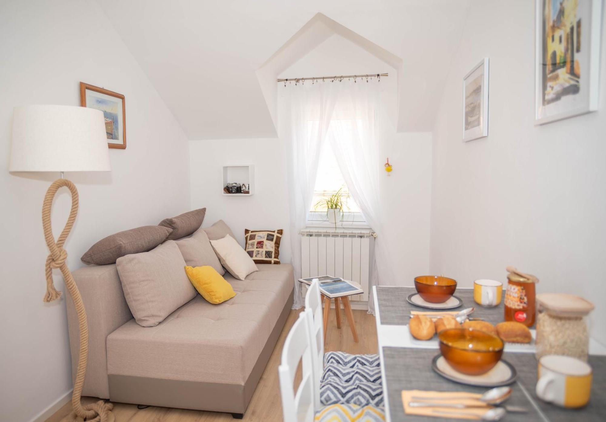 Apartment Mediterranean Terrace With Bikes & Sup Skradin